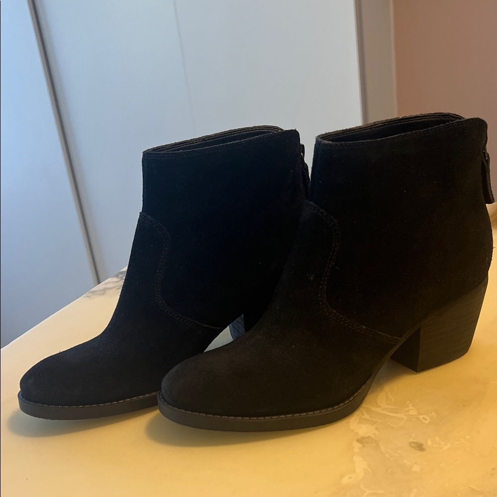 Nine West Black Suede Ankle Booties